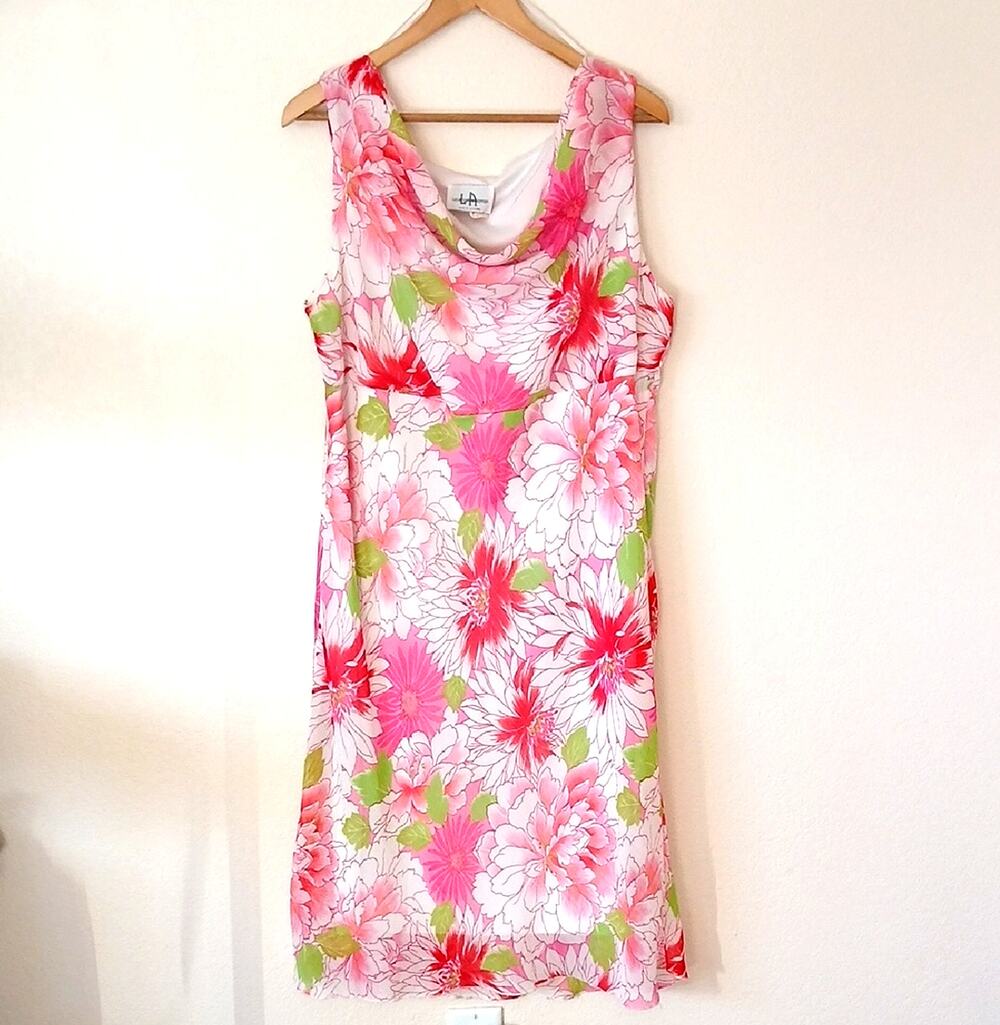 Vintage Los Angeles Woman Floral Chiffon Sleeveless Dress Drape Neck